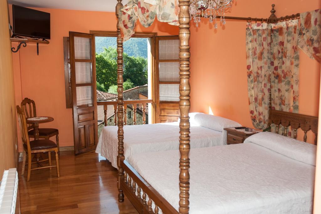Pensión Sobrevilla 4*